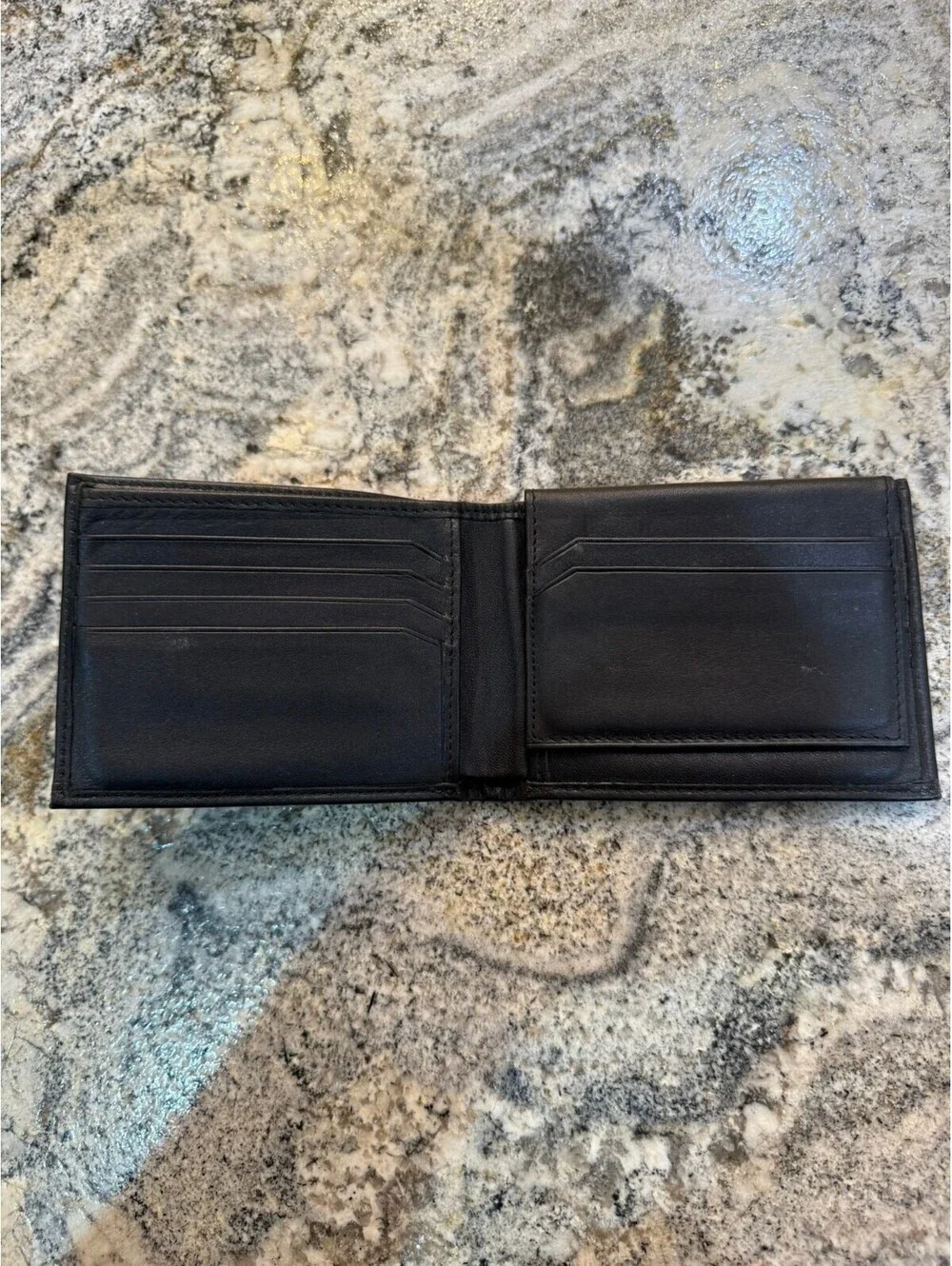 Kenneth Cole Reaction Black Leather Bifold Wallet